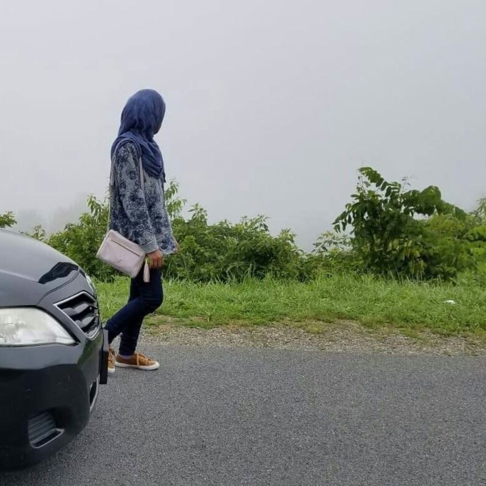 Meet your Posher, Ayesha